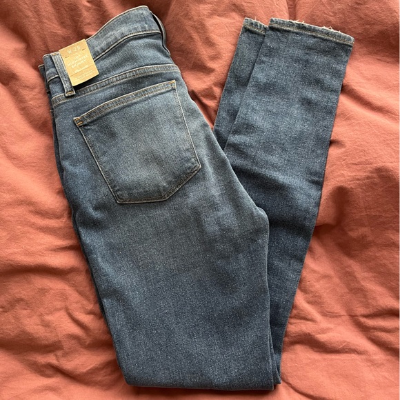 NWT Madewell 10” hi-rise skinny jeans - Picture 2 of 7